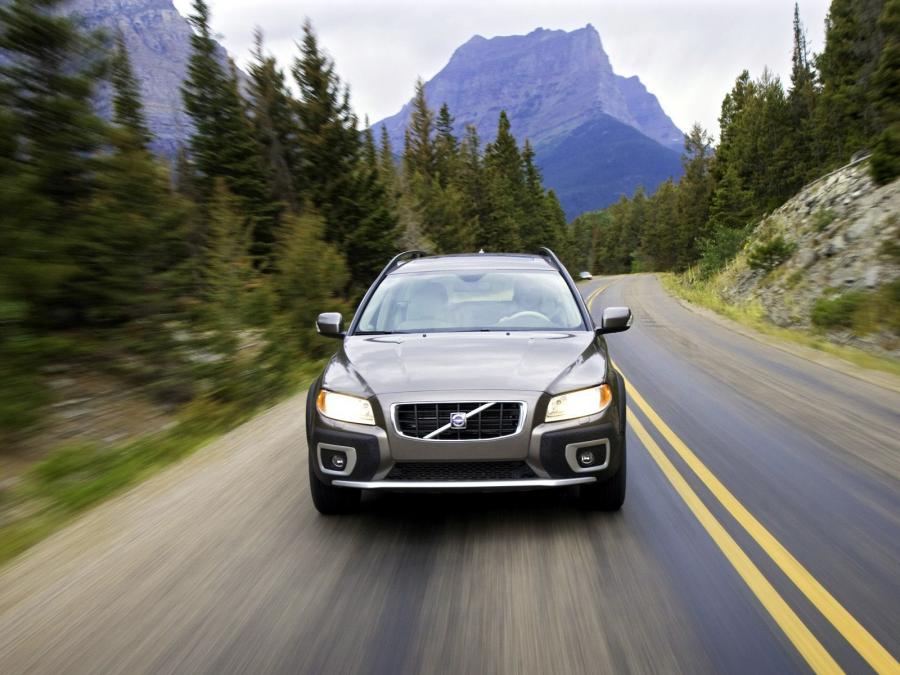  Volvo XC70 2007 года  (US) (фото 9 из 16)